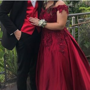 red prom formal dress gown w/ hoopskirt